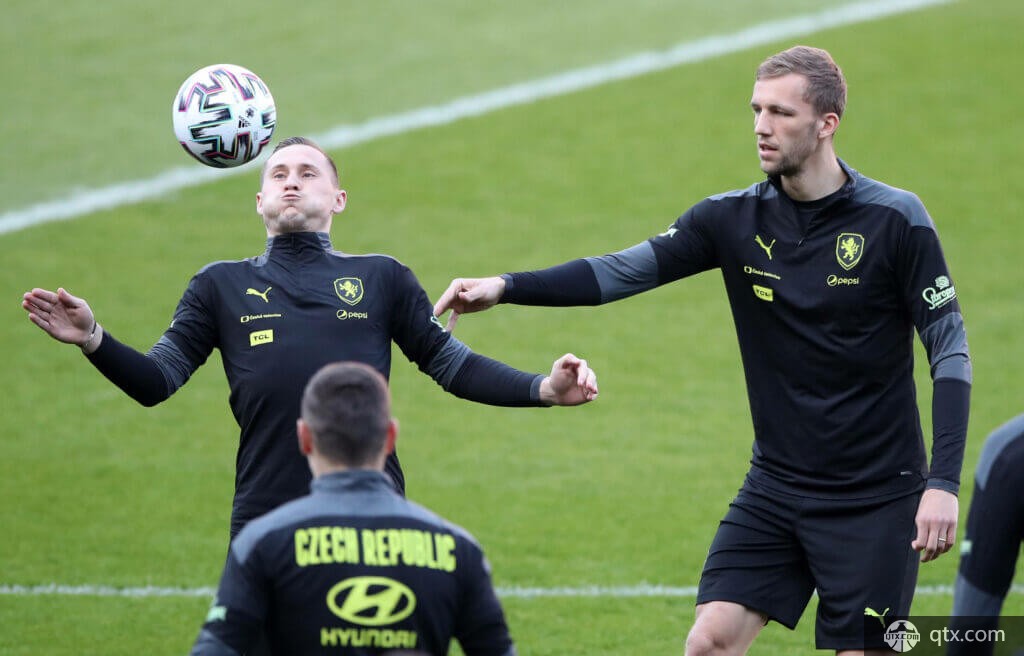 连续四场争 连续四场争