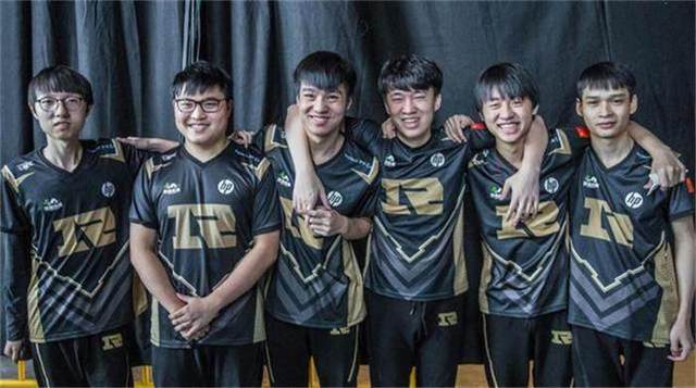 下出现失误 下出现失误